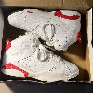 JORDAN 6 Retros